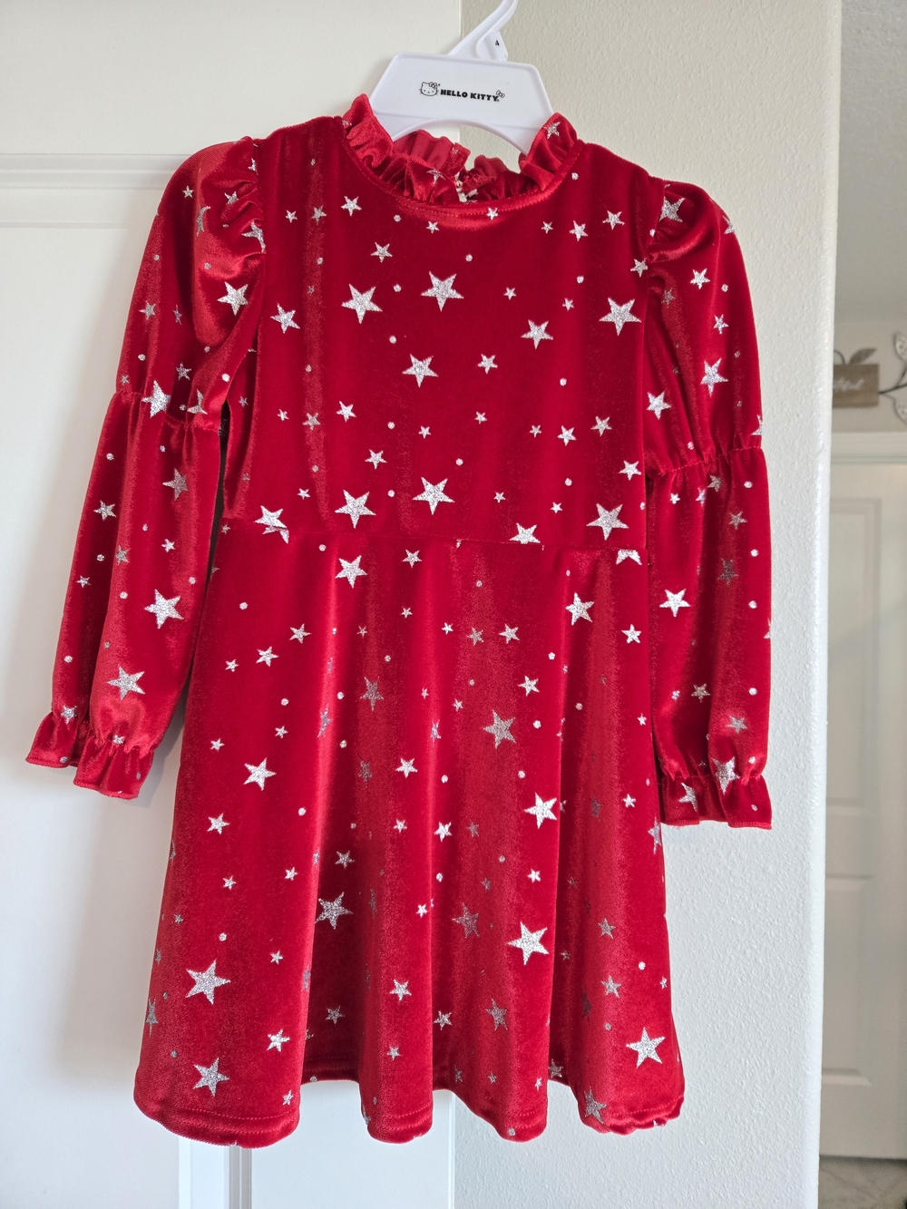 Girls Red Velvet Star Print Long Sleeve Dress Size 4